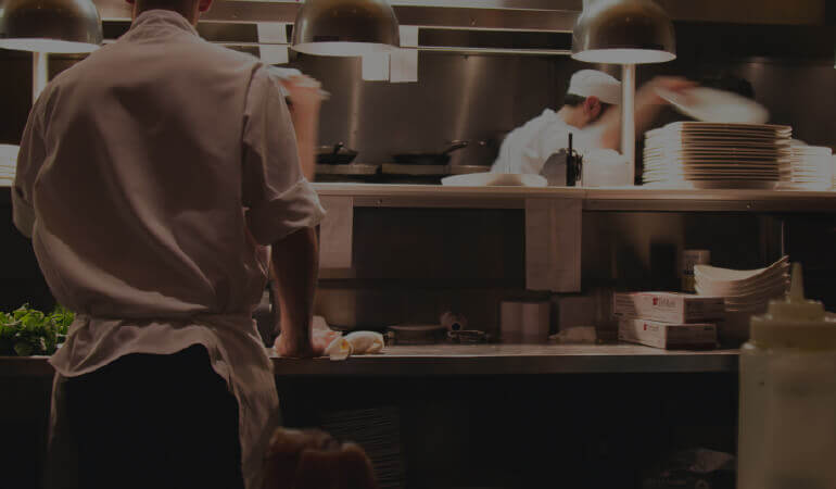 キッチンスタッフ